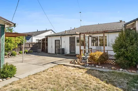 218 E Tennessee St, Fairfield, CA 94533 photo 27