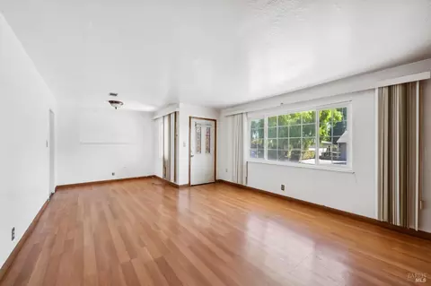 218 E Tennessee St, Fairfield, CA 94533 photo 6