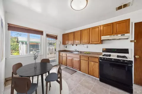 218 E Tennessee St, Fairfield, CA 94533 photo 18