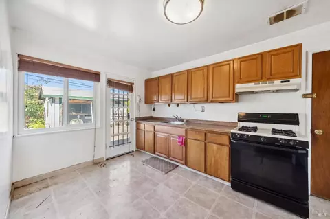 218 E Tennessee St, Fairfield, CA 94533 photo 19