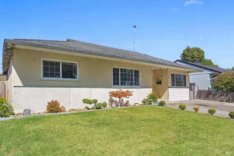 218 E Tennessee St, Fairfield, CA 94533 photo 2