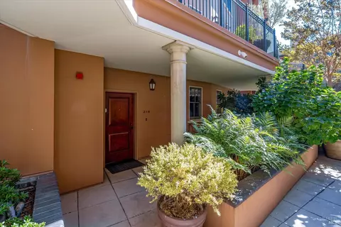 588 Main St #218, Napa, CA 94559 photo 4