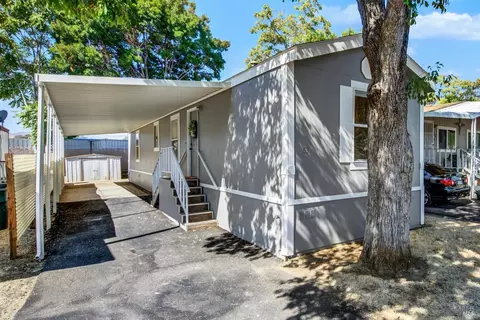 63 Sunset Cir, Vacaville, CA 95687