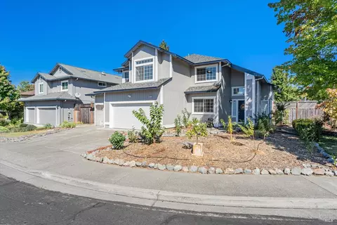 9212 Piccadilly Cir, Windsor, CA 95492 photo 3