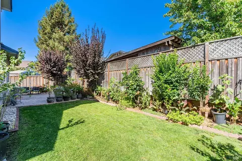 9212 Piccadilly Cir, Windsor, CA 95492 photo 31