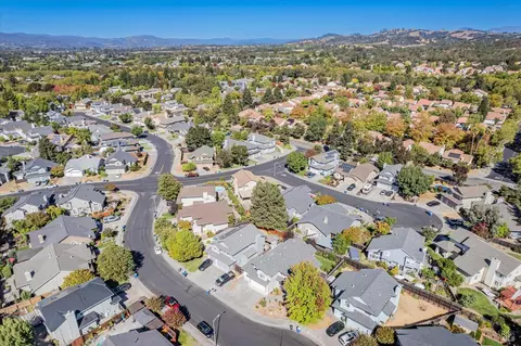 9212 Piccadilly Cir, Windsor, CA 95492 photo 40