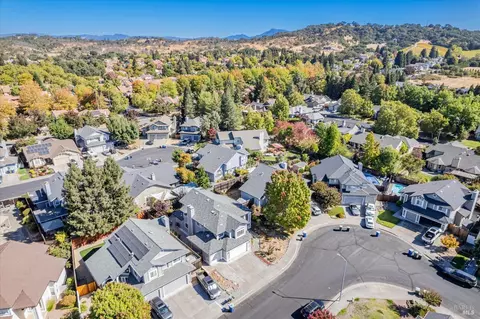 9212 Piccadilly Cir, Windsor, CA 95492 photo 35