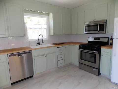 201 Champlain Ave, Cloverdale, CA 95425 photo 12