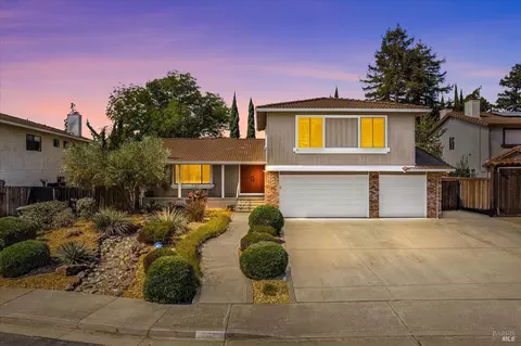 761 Stallion Cir, Fairfield, CA 94533