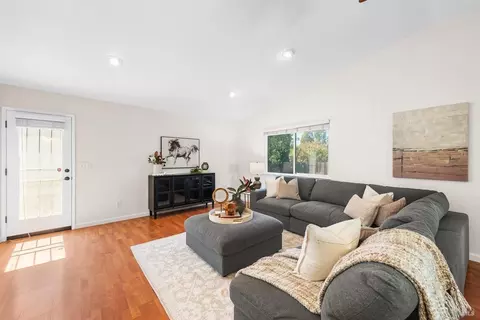 761 Stallion Cir, Fairfield, CA 94533 photo 12