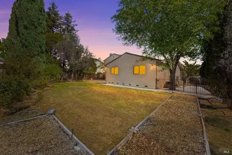761 Stallion Cir, Fairfield, CA 94533 photo 3