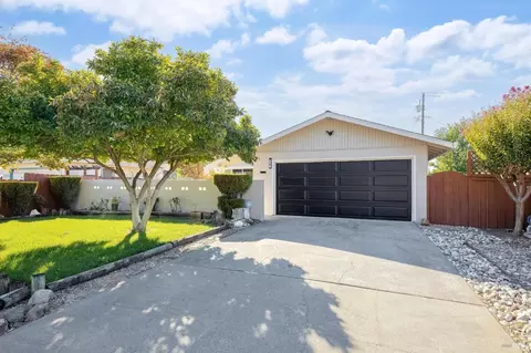 2207 Dover Ave, Fairfield, CA 94533