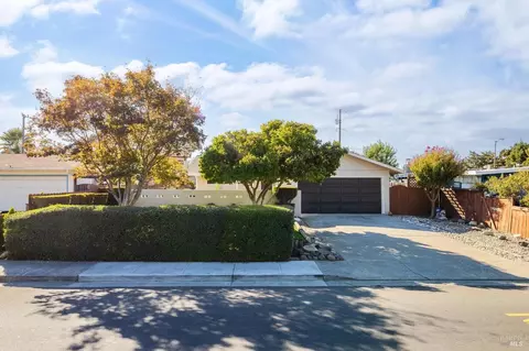 2207 Dover Ave, Fairfield, CA 94533 photo 2