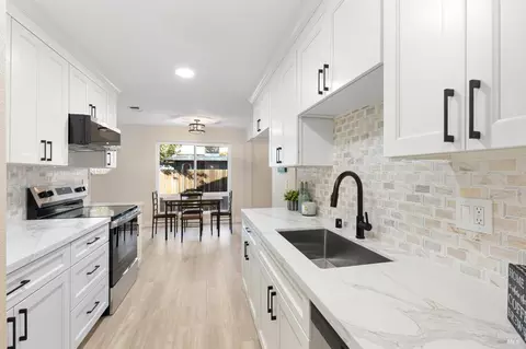 2207 Dover Ave, Fairfield, CA 94533 photo 8