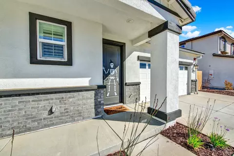 Exterior - 1000 Yateley Ct, Vacaville, CA 95687 photo 13 of 26