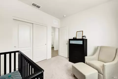 Bedroom - 1000 Yateley Ct, Vacaville, CA 95687 photo 6 of 9