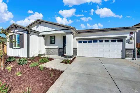 Exterior - 1000 Yateley Ct, Vacaville, CA 95687 photo 10 of 26