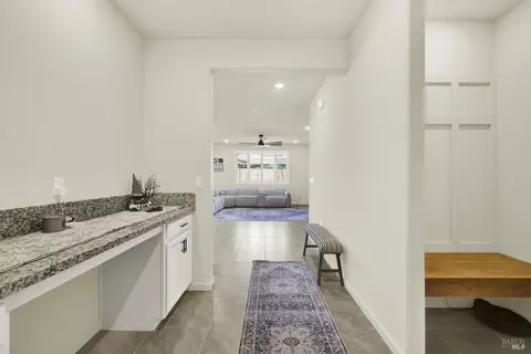 Entry Way - 1000 Yateley Ct, Vacaville, CA 95687 photo 2 of 11