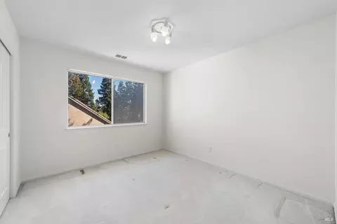 636 Cougar Ct, Vacaville, CA 95688 photo 38