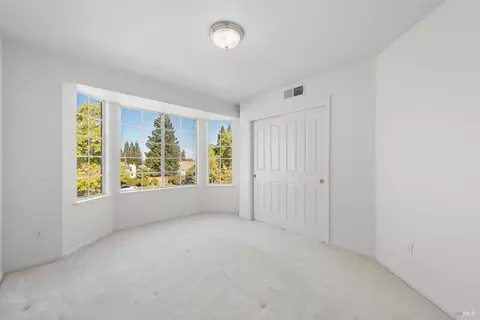 636 Cougar Ct, Vacaville, CA 95688 photo 35
