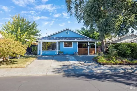 469 Camellia Way, Vacaville, CA 95688