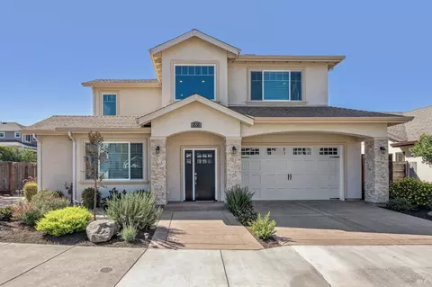 1838 Bella Vista Way, Santa Rosa, CA 95403