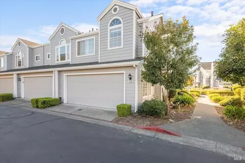 452 Feldspar Ln, Santa Rosa, CA 95407