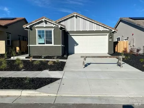 2390 Hopscotch St, Rio Vista, CA 94571