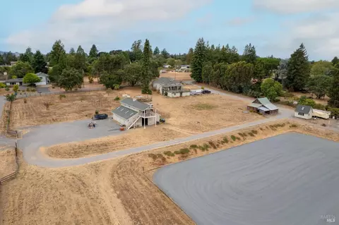 1301 Cunningham Rd, Sebastopol, CA 95472 photo 2