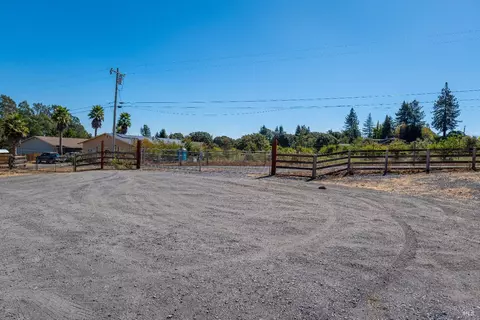 1301 Cunningham Rd, Sebastopol, CA 95472 photo 34