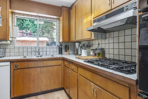 355 Corte Madera Ave, Corte Madera, CA 94925 photo 9