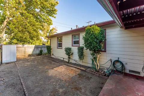 802 Walnut Ave, Ukiah, CA 95482 photo 14