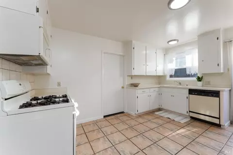 802 Walnut Ave, Ukiah, CA 95482 photo 5