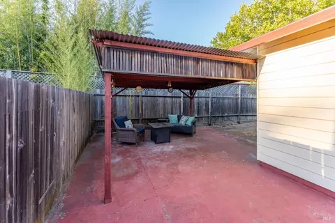 802 Walnut Ave, Ukiah, CA 95482 photo 17