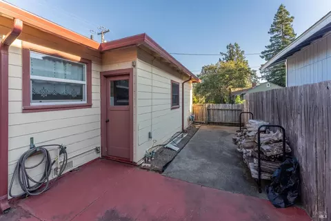 802 Walnut Ave, Ukiah, CA 95482 photo 13
