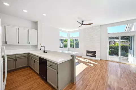 725 Miramar St, Windsor, CA 95492 photo 8