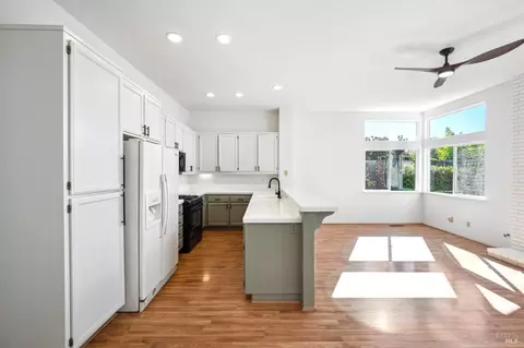 725 Miramar St, Windsor, CA 95492 photo 11
