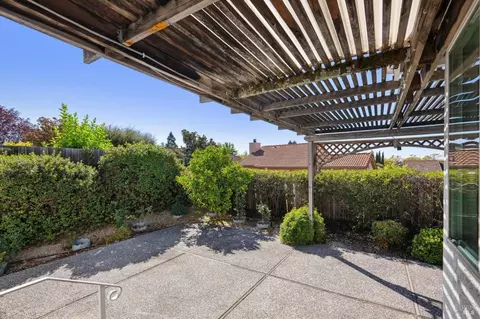 725 Miramar St, Windsor, CA 95492 photo 37