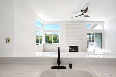 725 Miramar St, Windsor, CA 95492 photo 9