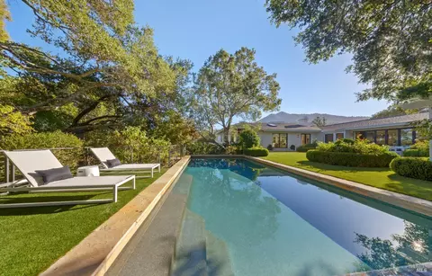 300 Goodhill Rd, Kentfield, CA 94904