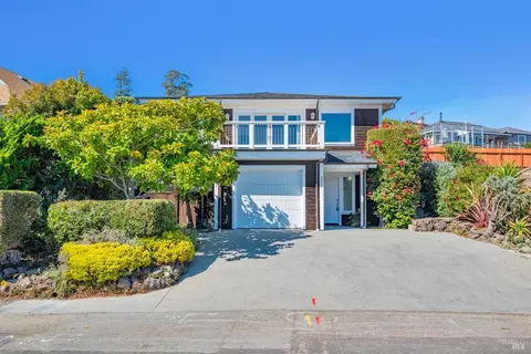 2355 2355b Paradise Dr, Tiburon, CA 94920