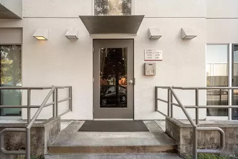 1255 66th St, Emeryville, CA 94608