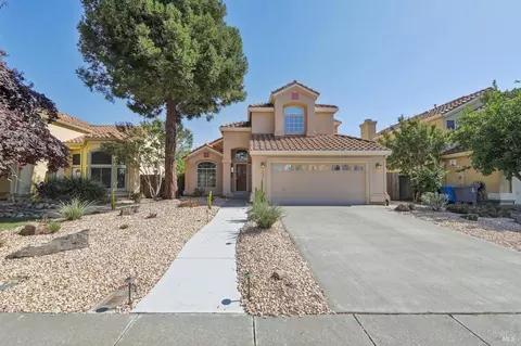 137 Sundance Dr, Vacaville, CA 95688