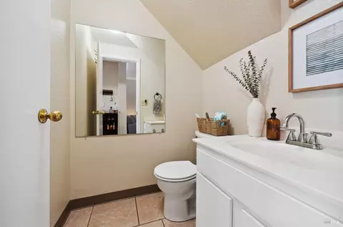 243 Main Cir, Ukiah, CA 95482 photo 7