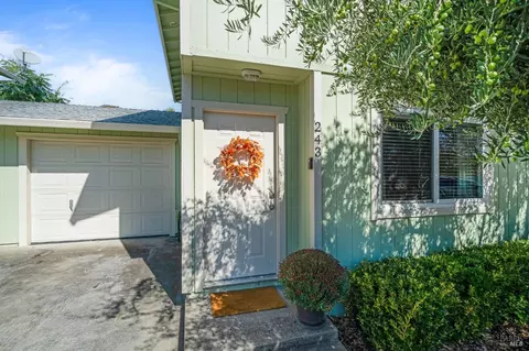 243 Main Cir, Ukiah, CA 95482