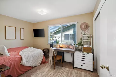 243 Main Cir, Ukiah, CA 95482 photo 19