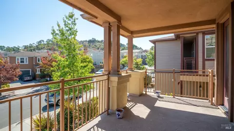 323 Jacquelyn Ln, Petaluma, CA 94952 photo 7