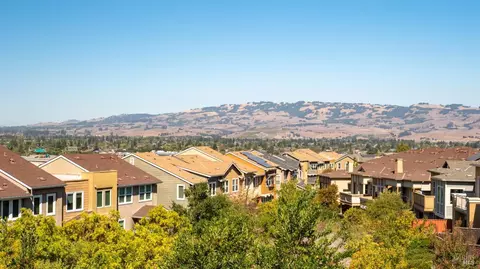 323 Jacquelyn Ln, Petaluma, CA 94952 photo 13