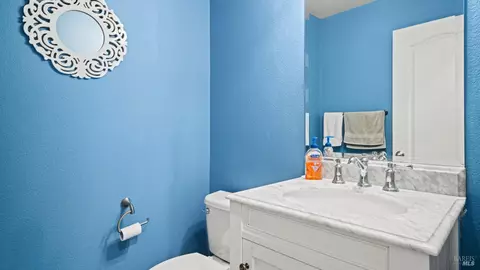 323 Jacquelyn Ln, Petaluma, CA 94952 photo 17