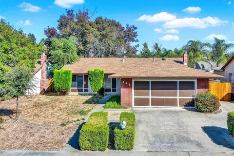 143 Edwin Dr, Vacaville, CA 95687